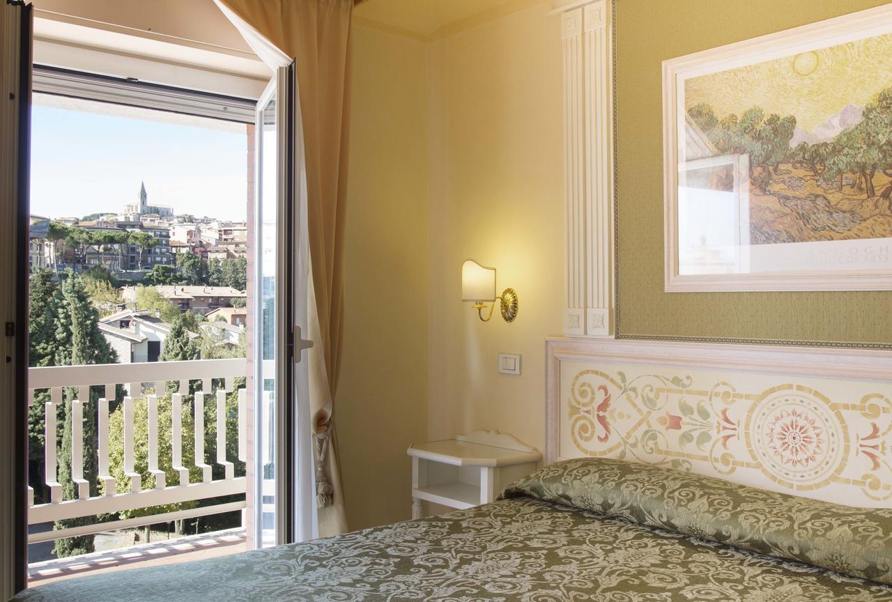 Hotel Tuder Todi Eksteriør billede