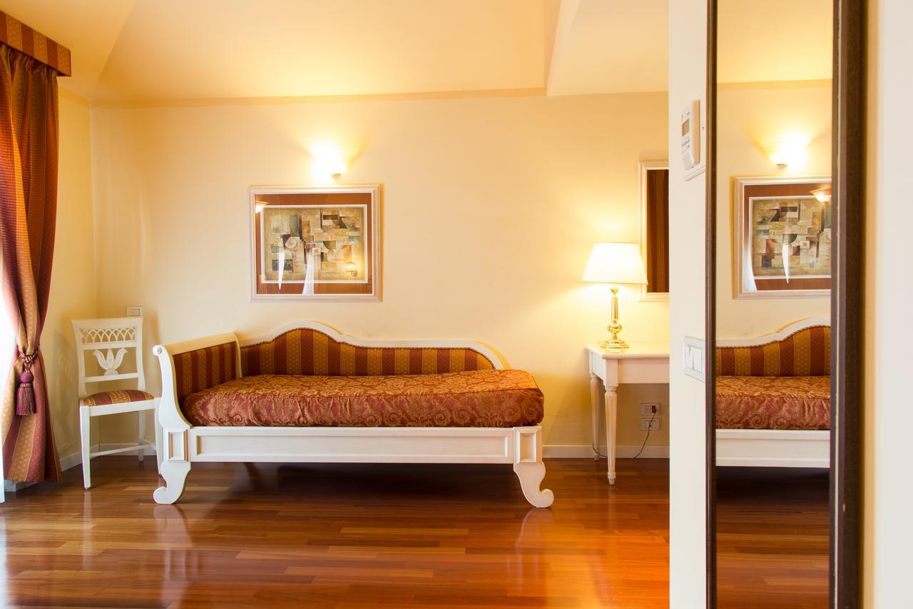 Hotel Tuder Todi Eksteriør billede