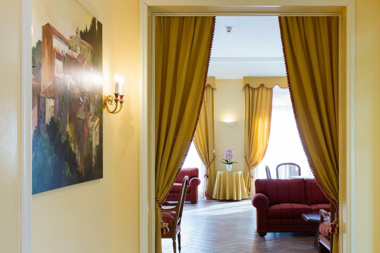 Hotel Tuder Todi Eksteriør billede